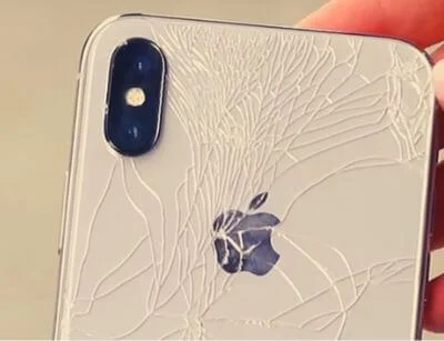 Naprawa stłuczonego ekranu iPhone